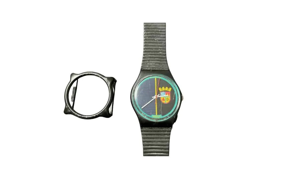 Swatch  Crest Coat Of Arms Black Band (1986)