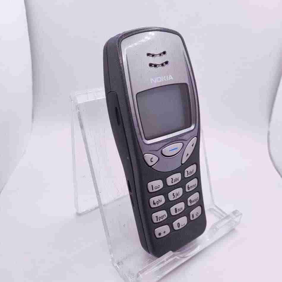 1999- Nokia 3210