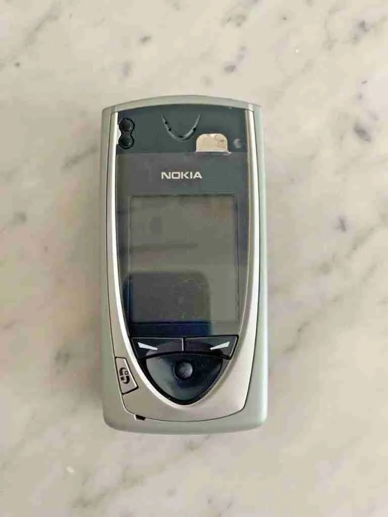 2002- Nokia 7650